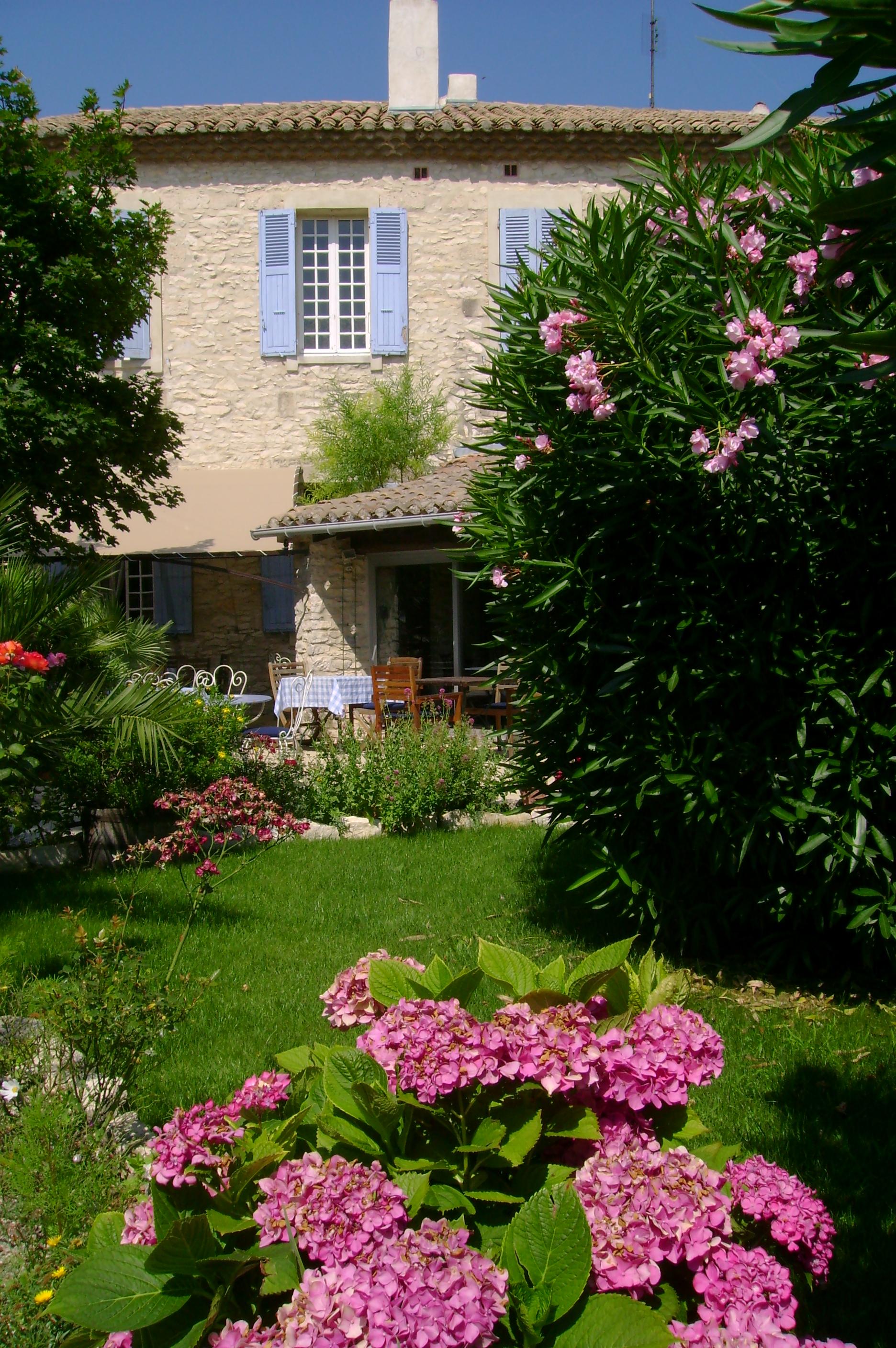 Logis Auberge De Tavel Exteriör bild