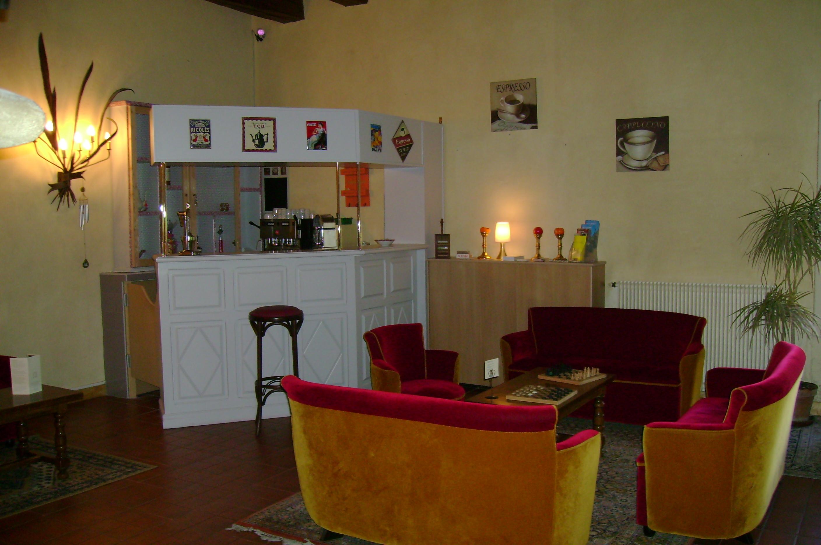 Logis Auberge De Tavel Exteriör bild