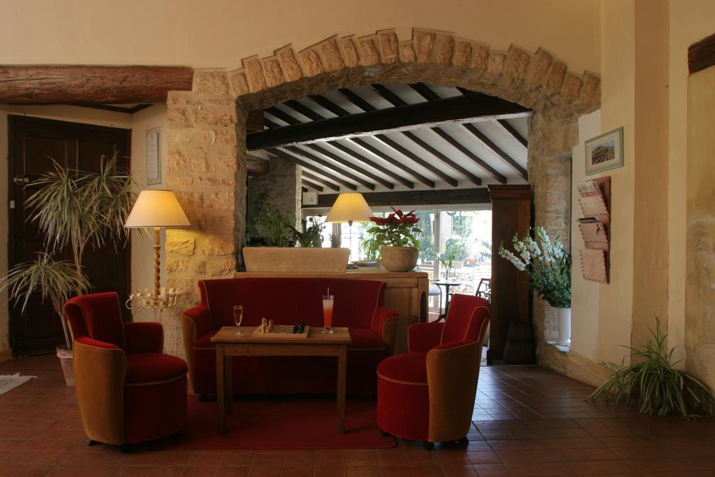 Logis Auberge De Tavel Exteriör bild
